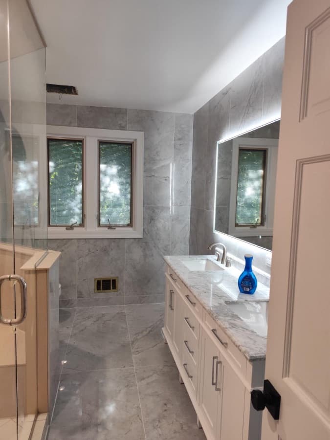 Bathroom Remodeling project photo